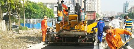 Pavimentadora de asfalto GYA4200