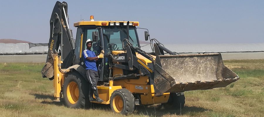 Retroescavadeira 620CH